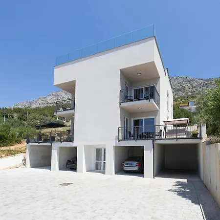 2 Bedroom Gorgeous Apartment In Stanici *
